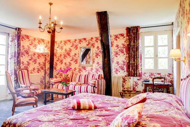 Hotel Chateau De Castel Novel - Les Collectionneurs Varetz Dış mekan fotoğraf