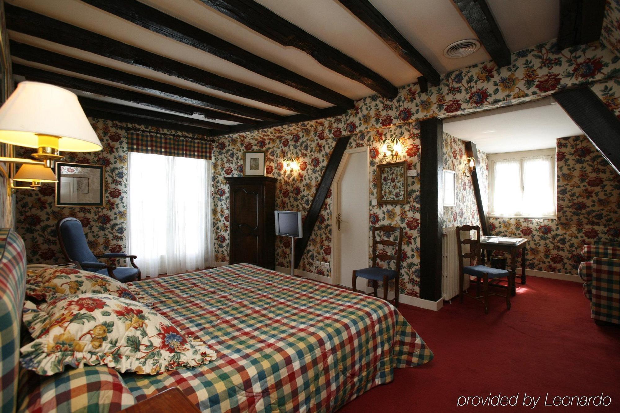 Hotel Chateau De Castel Novel - Les Collectionneurs Varetz Dış mekan fotoğraf