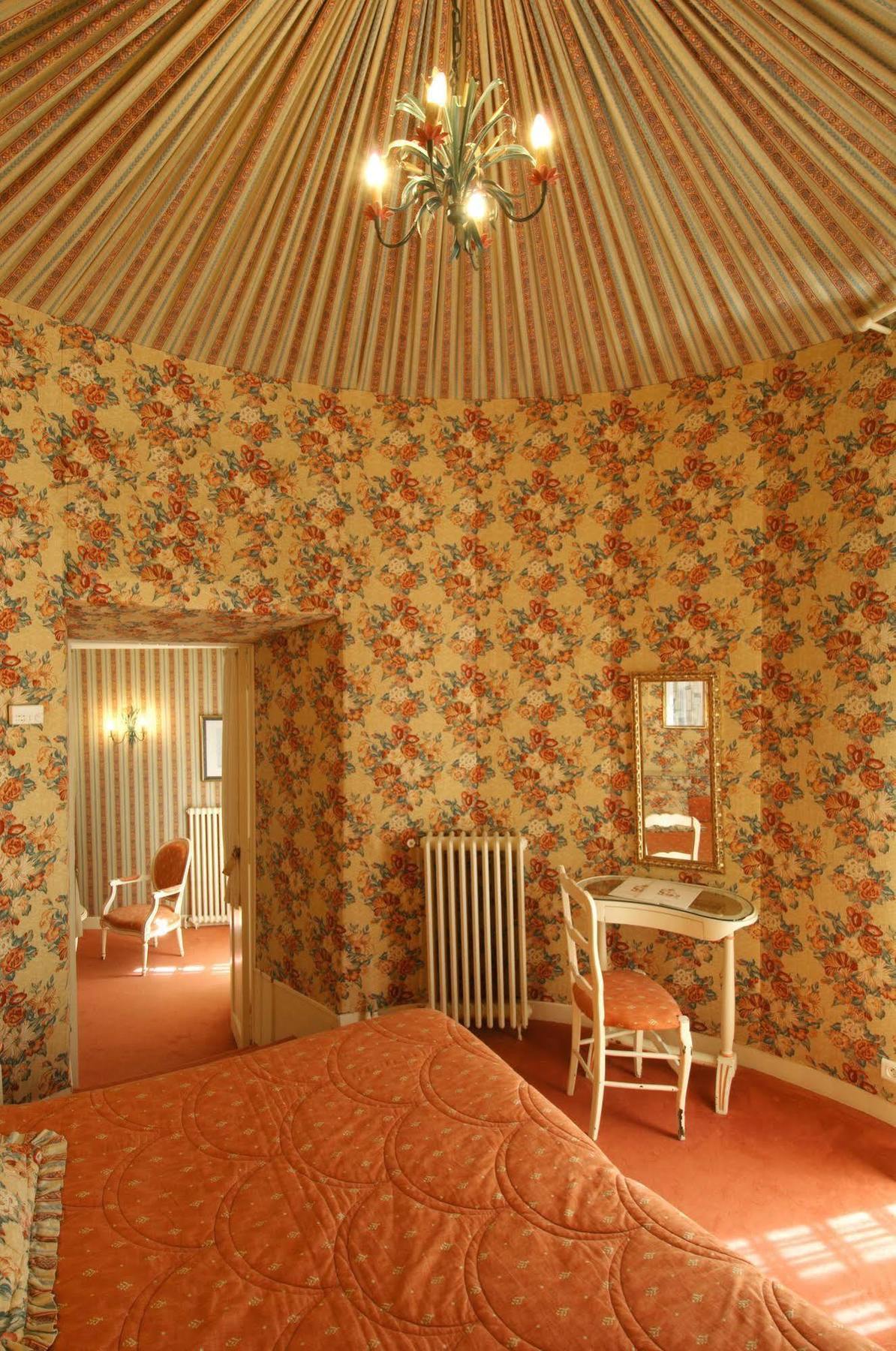 Hotel Chateau De Castel Novel - Les Collectionneurs Varetz Dış mekan fotoğraf